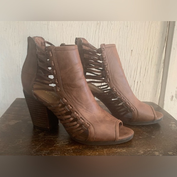 RAMPAGE- Brown Leather Peep Toe Heeled Booties-NWOT OR BOX - Picture 3 of 6